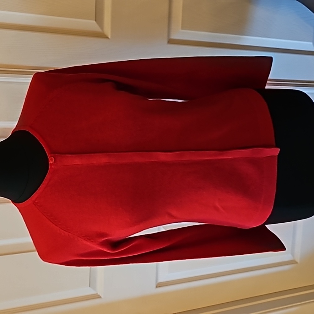 Red Kathie Lee sweater.